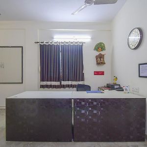 Super Collection O Bricks Inn Hazra Road Near Birla Mandir